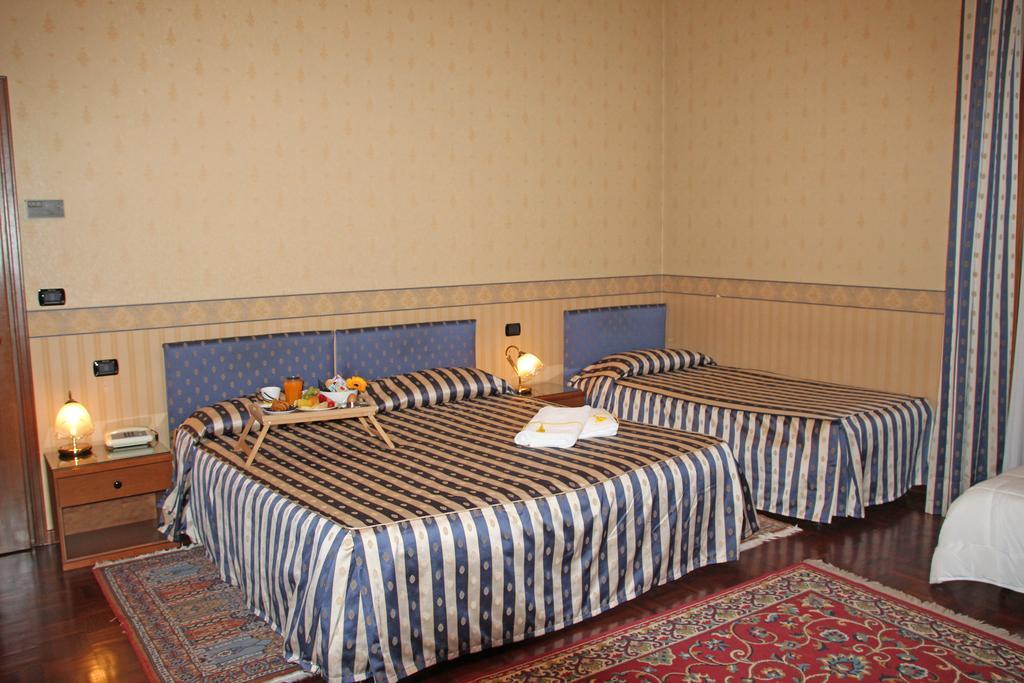 Albergo Ristorante Leon D'Oro Noventa di Piave Exteriör bild