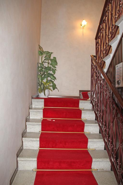 Albergo Ristorante Leon D'Oro Noventa di Piave Exteriör bild