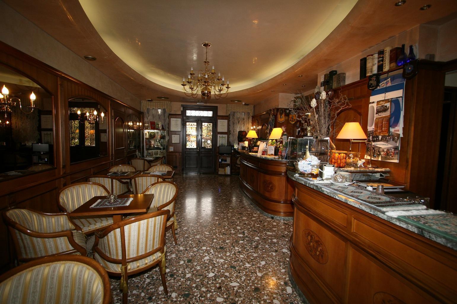 Albergo Ristorante Leon D'Oro Noventa di Piave Exteriör bild