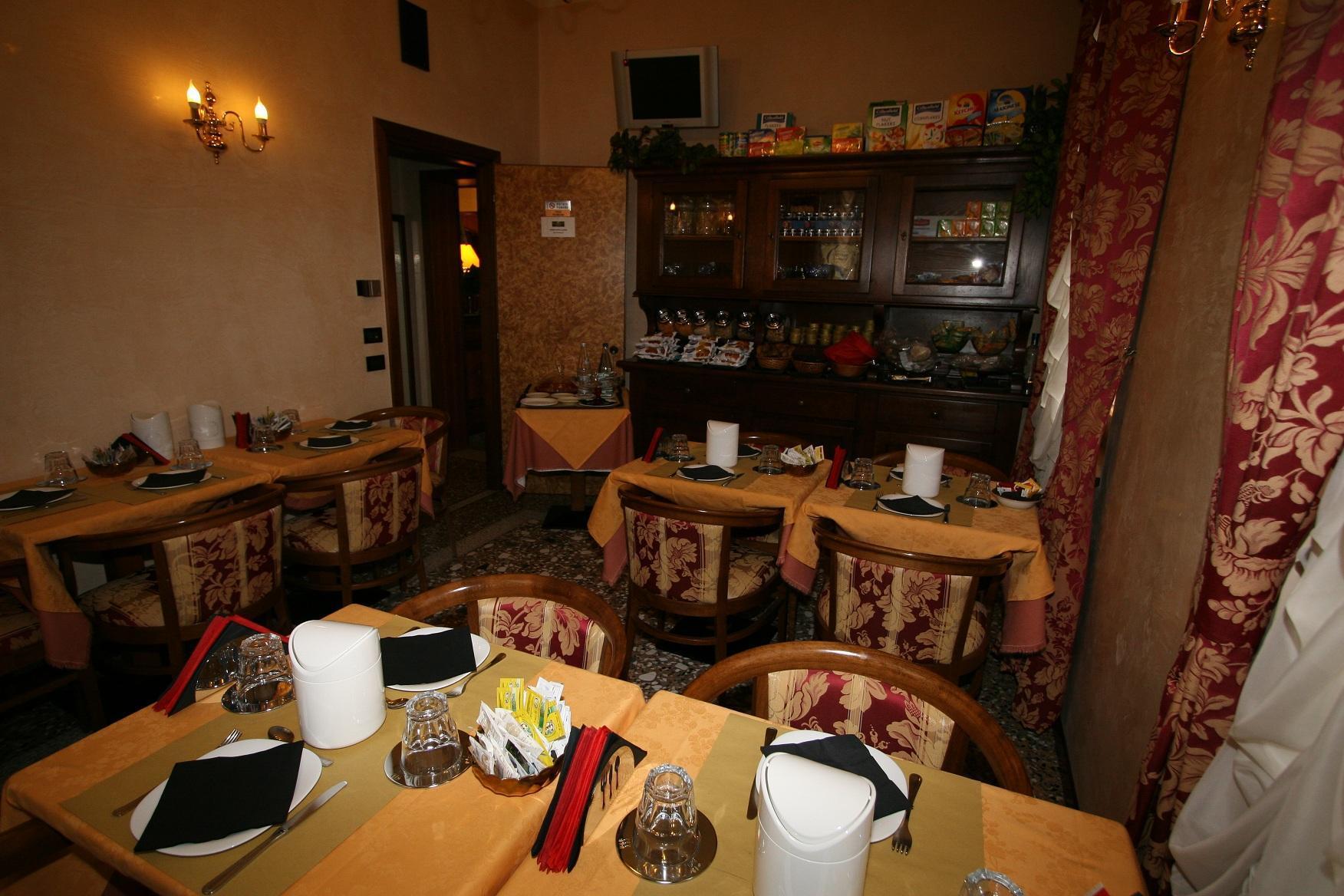 Albergo Ristorante Leon D'Oro Noventa di Piave Exteriör bild
