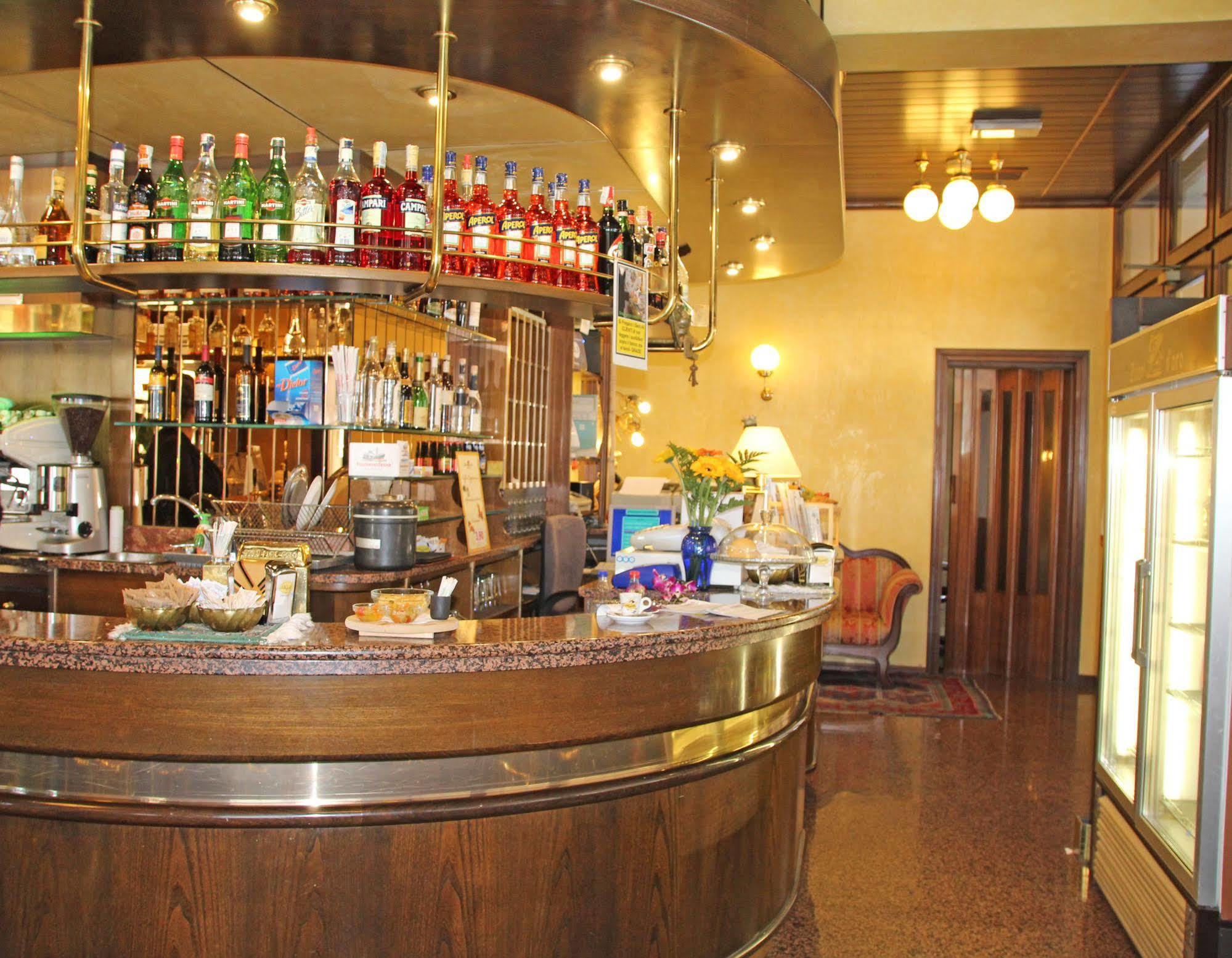 Albergo Ristorante Leon D'Oro Noventa di Piave Exteriör bild